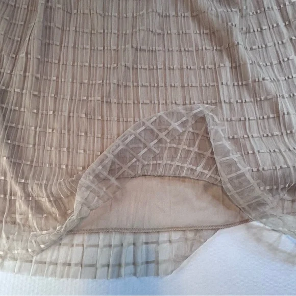 Metrowear Beige Sheer Overlay Skirt 3X Elastic Waist Lined Midi Skirt - Picture 6 of 12